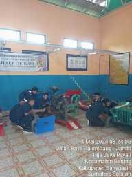 Ruang Praktik Teknik dan Bisnis Sepeda Motor (TBSM) - SMKS Satria Nusantara Betung