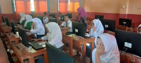 Pelaksanaan Simulasi ANBK 2023 - SMKS Satria Nusantara Betung