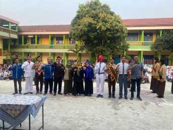 pelantikan pengurus Anggota OSIS, Pramuka,dan Paskibrakan SMKS SATRIA NUSATRA BETUNG  - SMKS Satria Nusantara Betung